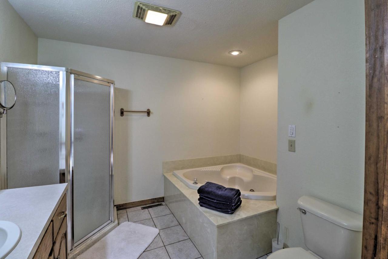 Secluded Marble Falls Family Home With Mtn Views! ภายนอก รูปภาพ